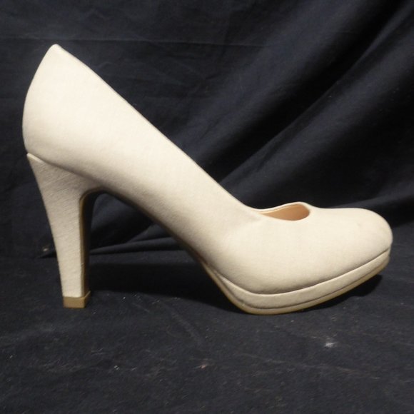 CALL IT SPRING, natural color heels, size US 6, GUC - Picture 3 of 15